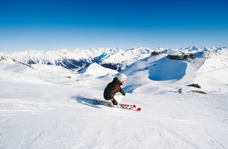 Schneesport Ski Piste Parsenn 11JPG s s