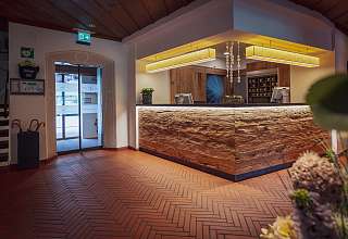 Reception Sunstar Hotel Klosters Schweiz